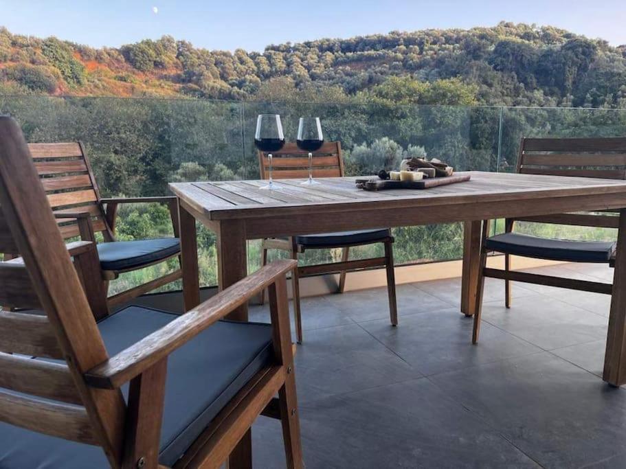 Ek Ornelakis, Luxury Country House With Jacuzzi Chania  Екстер'єр фото
